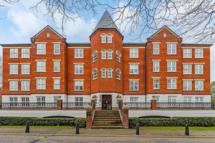 2 Bedroom Apartment To Rent In The Boulevard, Woodford Green, Essex, IG8
