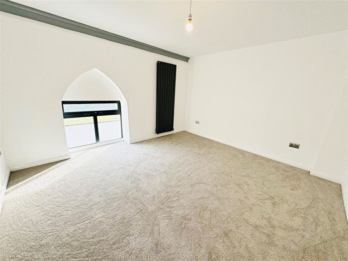4 Bedroom Flat To Rent In Vale Road, St Wulstans Apartments, Stourport On Severn, DY13