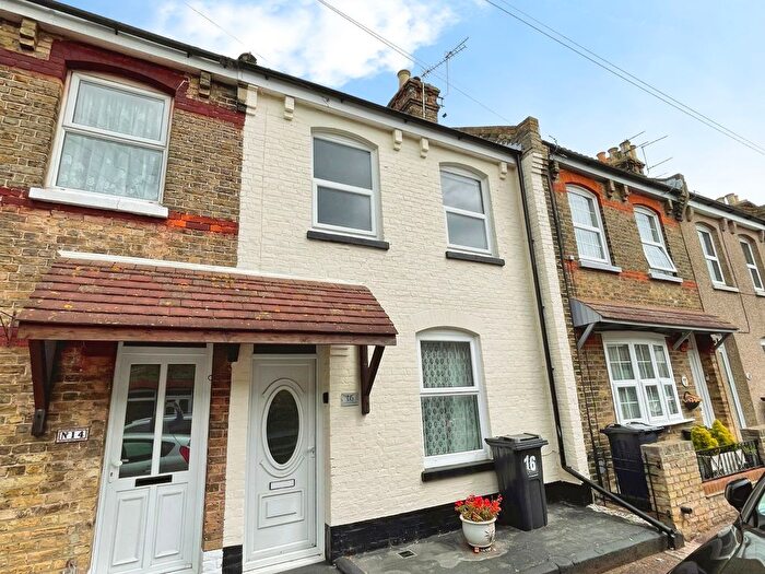 2 Bedroom Terraced House For Sale In Clifton Road, Margate, CT9