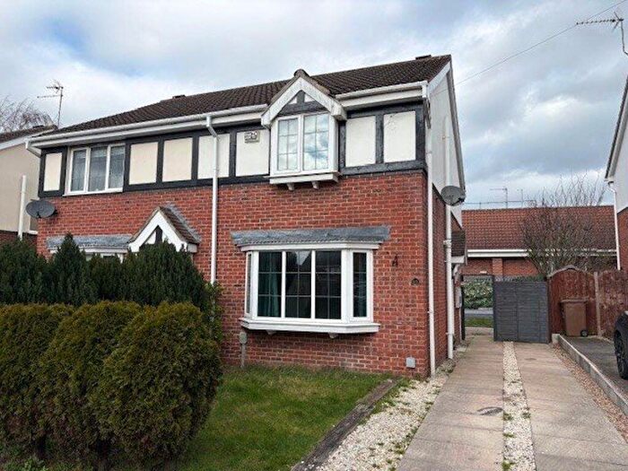 3 Bedroom Semi-Detached House To Rent In Centurian Way, Brough, HU15