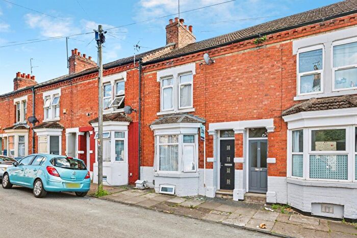 2 Bedroom Terraced House For Sale In Leslie Road, Northampton, NN2