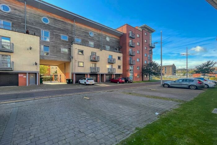 2 Bedroom Flat To Rent In Thorter Neuk, City Quay, Dundee, DD1