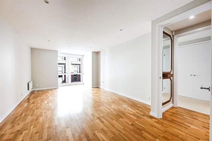 1 Bedroom Flat For Sale In Hosier Lane, London, EC1A