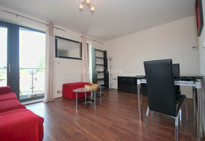 2 Bedroom Apartment To Rent In Chain Court, Ajax Avenue, Colindale, NW9