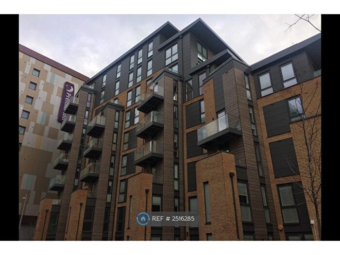 1 Bedroom Flat To Rent In Rose Court, Brentford, TW8