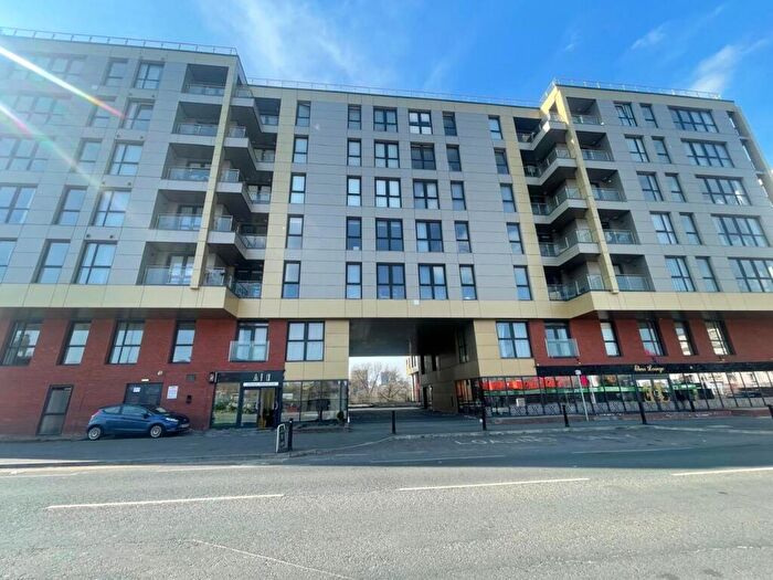 2 Bedroom Apartment To Rent In Adelphi Wharf, Salford, Greater Manchester, M3