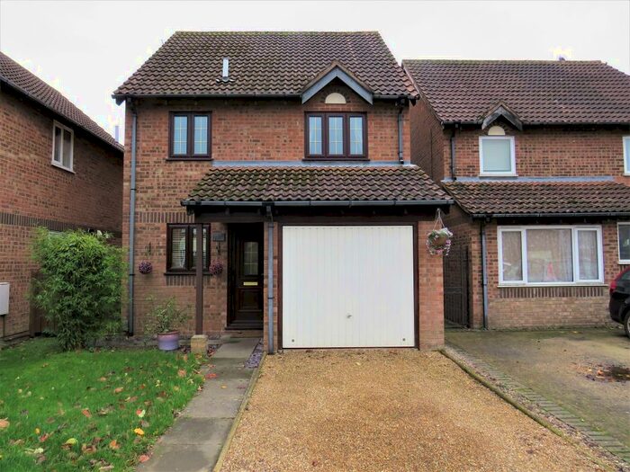 3 Bedroom House To Rent In St. Margarets Drive, Norwich, NR7