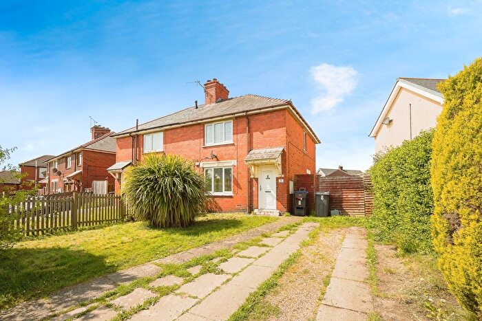 2 Bedroom Semi-Detached House For Sale In Wern Las, Rhosllanerchrugog, Wrexham, LL14