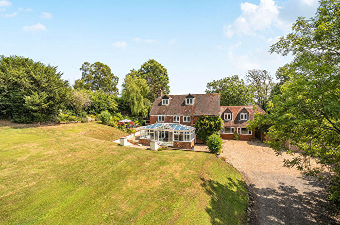 6 Bedroom Detached House For Sale In Lughorse Lane, Hunton, ME15