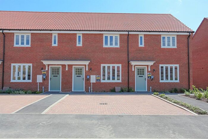 2 Bedroom Terraced House To Rent In Edgar Gardens, Marcham, OX13
