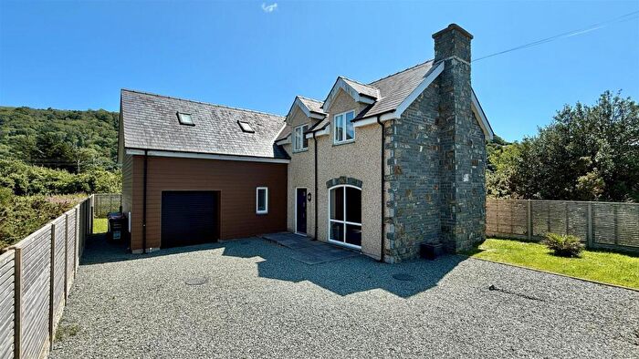 5 Bedroom Detached House For Sale In Hwylfa’r Nant, Harlech, LL46