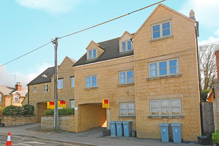 1 Bedroom Flat To Rent In Chipping Norton, Oxfordshire, OX7