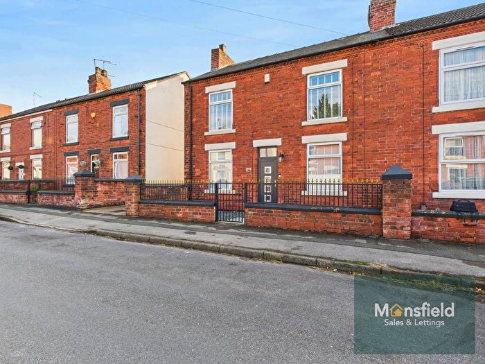 3 Bedroom Semi-detached House For Sale In Edward Street, Kirkby-In-Ashfield, Nottingham, NG17