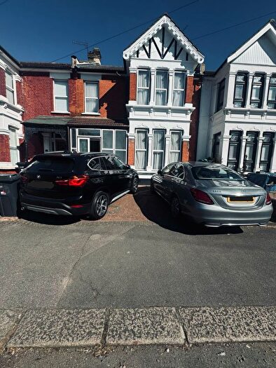 2 Bedroom Terraced House To Rent In Rainham Road South, Dagenham, RM10