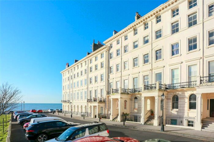 2 Bedroom Apartment To Rent In Adelaide Crescent, Hove, East Sussex, BN3