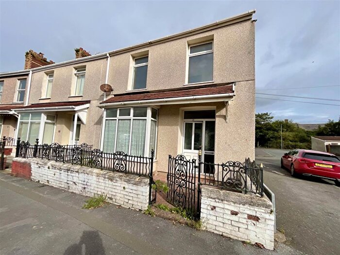 3 Bedroom End Of Terrace House To Rent In Trinity Road, Llanelli, SA15