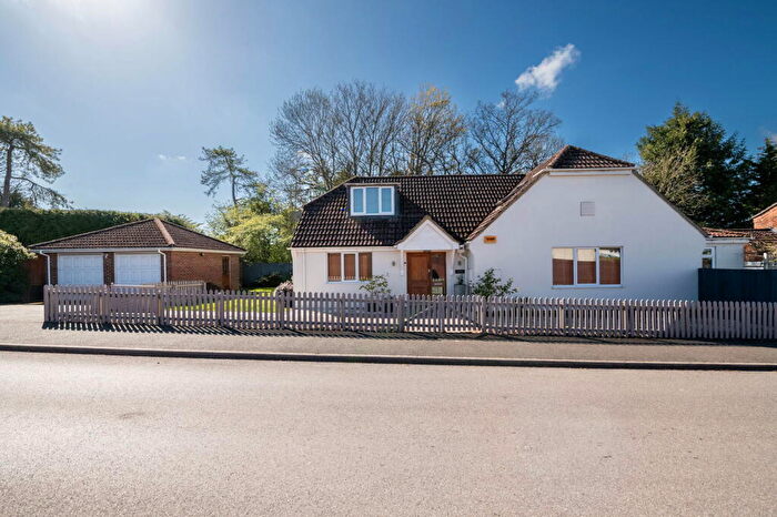 4 Bedroom Detached House For Sale In Twyford, SO21