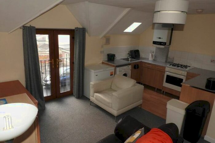 1 Bedroom Flat To Rent In Bernard Street, Uplands, Swansea, SA2