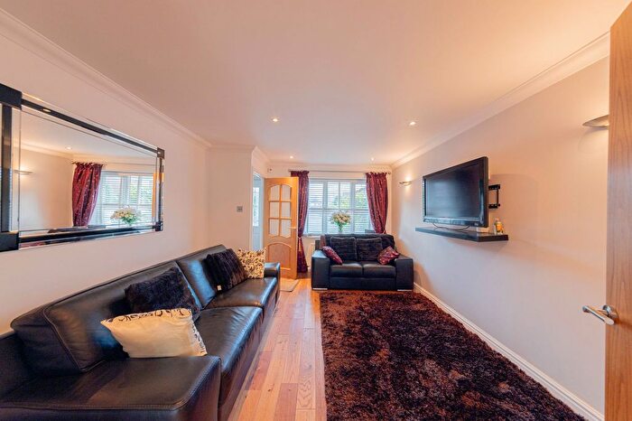 4 Bedroom Detached House For Sale In Vincent Close, Old Hall, WA5