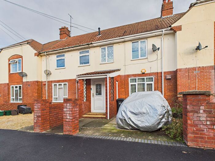 3 Bedroom Terraced House For Sale In Kendale Road, Bridgwater, TA6