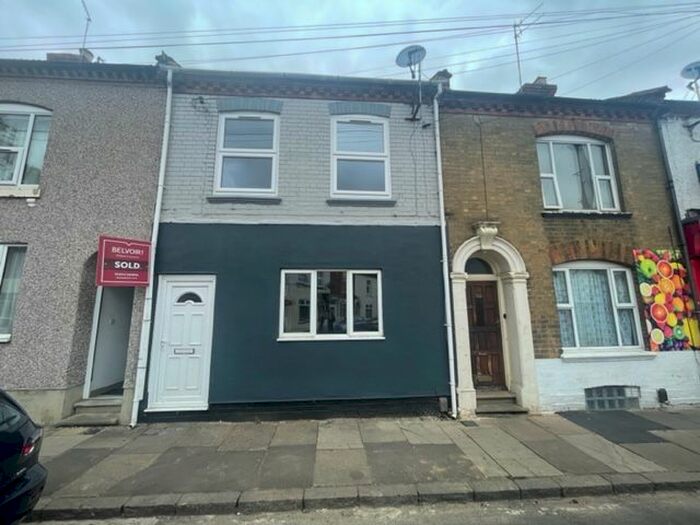 3 Bedroom Property To Rent In Bailiff Street, Northampton, NN1