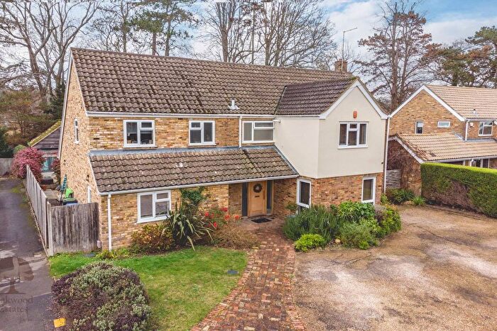 6 Bedroom Detached House For Sale In Badgers Wood, Farnham Common, SL2