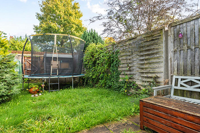 2 Bedroom Terraced House For Sale In Green Road, Whetstone, N20