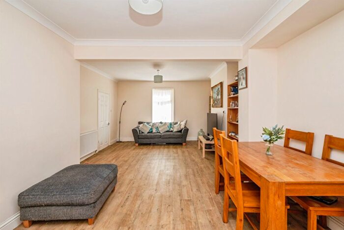 4 Bedroom Terraced House For Sale In Crown Road, Great Yarmouth, NR30