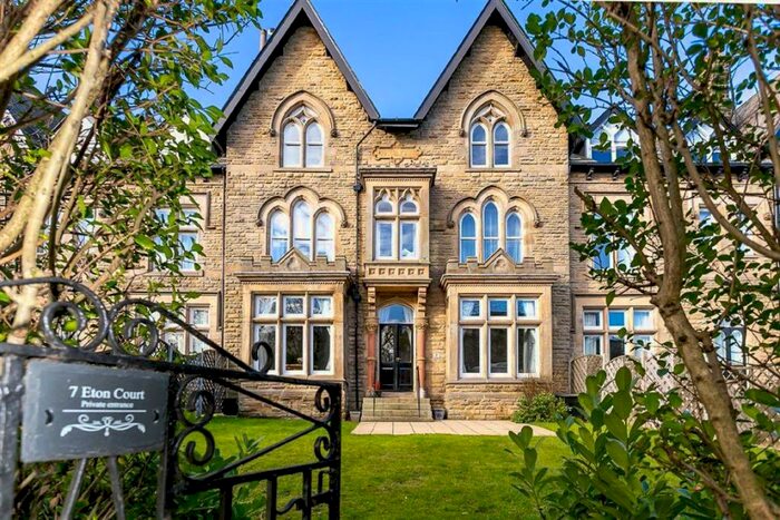 2 Bedroom Apartment To Rent In Roseville Avenue, Harrogate, North Yorkshire, HG1