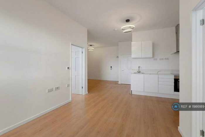 1 Bedroom Flat To Rent In Halfords Lane, Birmingham, B66