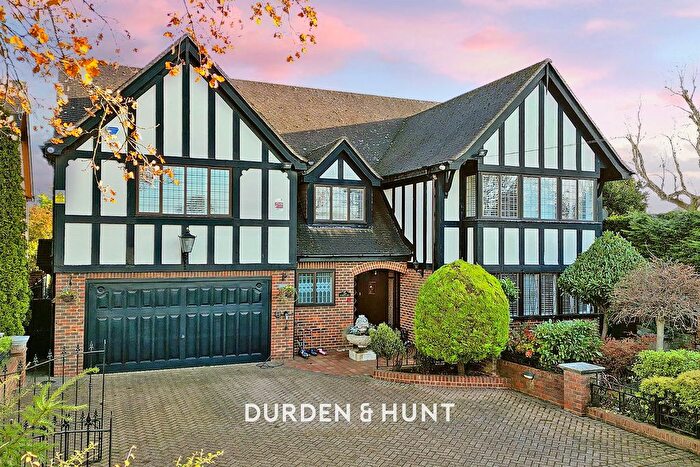 4 Bedroom Detached House To Rent In Bury Lane, Epping, CM16