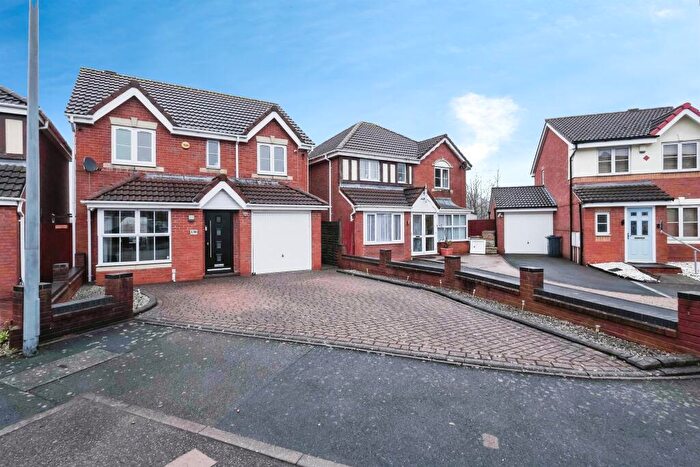 4 Bedroom Detached House For Sale In Macdonald Close, Tividale, Oldbury, B69