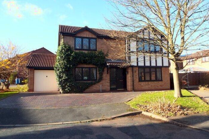 3 Bedroom Property To Rent In Shelley Close, Rugeley, WS15