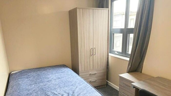 1 Bedroom Flat To Rent In Classic House, Stokes Croft, Bristol, BS1