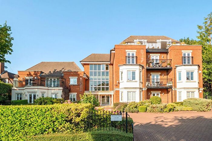3 Bedroom Flat For Sale In Heath End Court, Hive Road, Bushey Heath, WD23