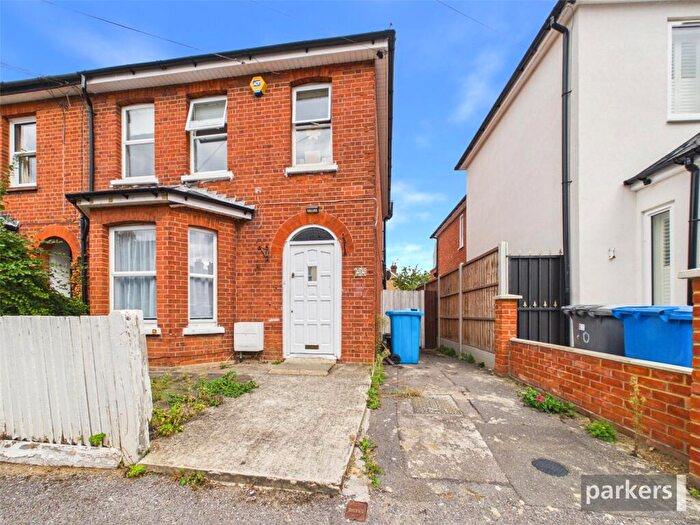 3 Bedroom Semi-Detached House For Sale In Powney Road, Maidenhead, Berkshire, SL6