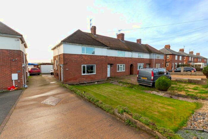 3 Bedroom End Of Terrace House For Sale In Bourne Road, Pode Hole, Spalding, PE11