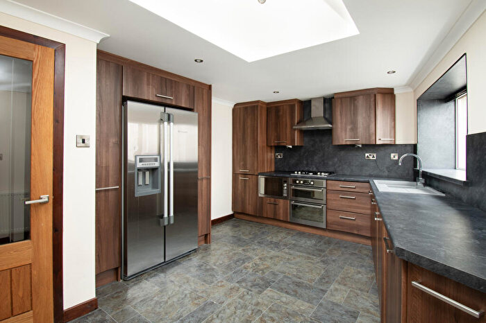 2 Bedroom Detached Bungalow For Sale In Murray Lane, Montrose, DD10