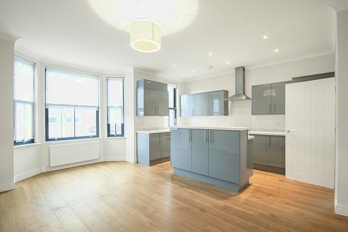 2 Bedroom Flat To Rent In Lordship Lane, London, SE22