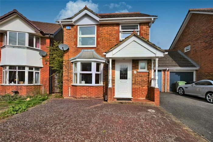 3 Bedroom Detached House To Rent In Loddon Drive, Didcot, Oxfordshire, OX11