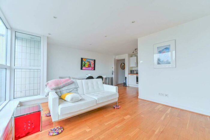 2 Bedroom Flat To Rent In Sweden Gate, Rotherhithe, London, SE16