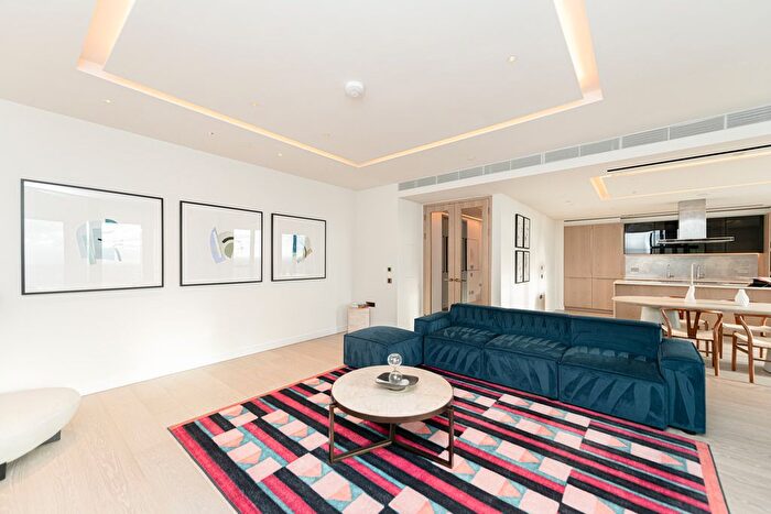3 Bedroom Flat To Rent In River Park Tower, Nine Elms Lane, London, SW8