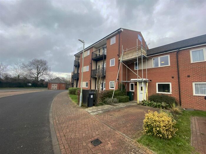 3 Bedroom Terraced House To Rent In Frinsted Gardens, Ashford TN23