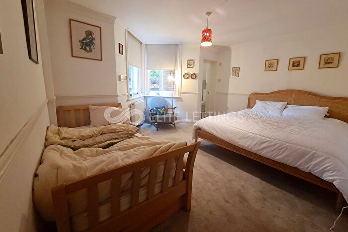 2 Bedroom Flat To Rent In Durley Chine Road, Bournemouth, BH2