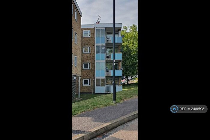 2 Bedroom Flat To Rent In Ellwood Avenue, Southampton, SO19