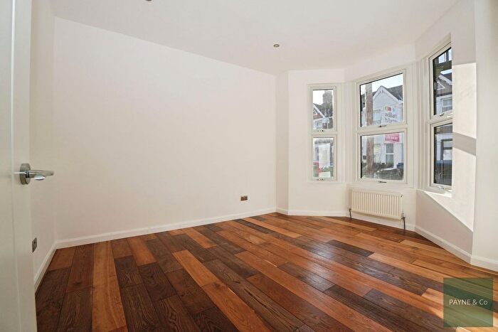 5 Bedroom Terraced House For Sale In Faircross Avenue, Barking, IG11