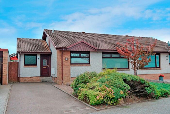 3 Bedroom Bungalow To Rent In Broomfield Park, Portlethen, Aberdeenshire, AB12