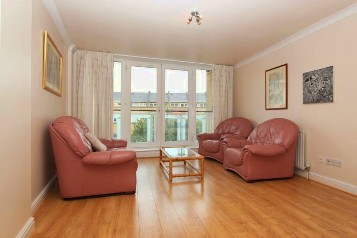 2 Bedroom Property To Rent In Woodland Crescent, London, Greater London, SE16