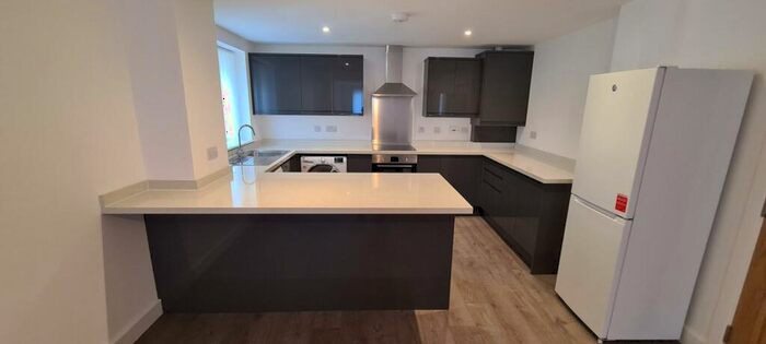 4 Bedroom Barn Conversion To Rent In Grange Road, Netley Abbey, SO31