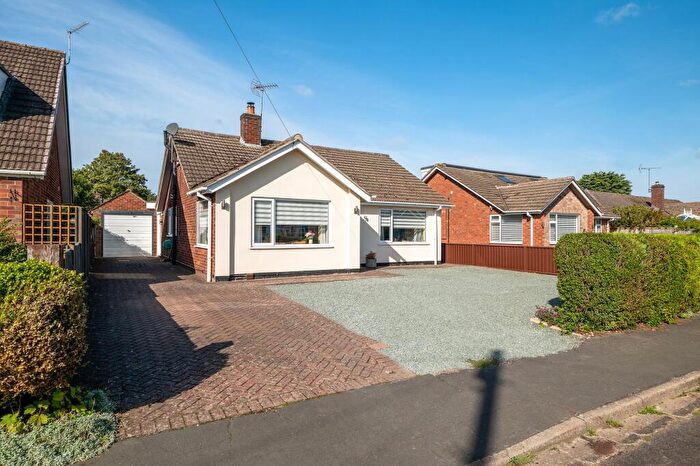 5 Bedroom Detached Bungalow For Sale In Lotus Close, Waddington, LN5